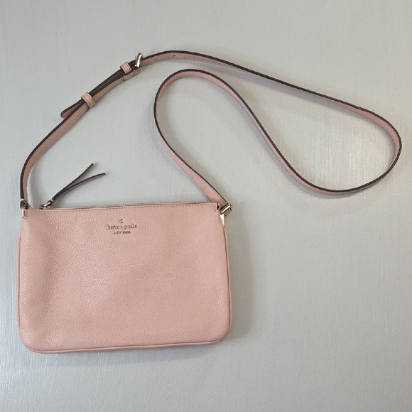 kate spade Handbags - Kate Spade Jackson Leather Triple Gusset Crossbody